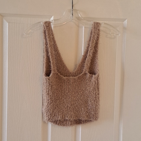 Urban Outfitters pink knit tank in size medium - Picture 2 of 7
